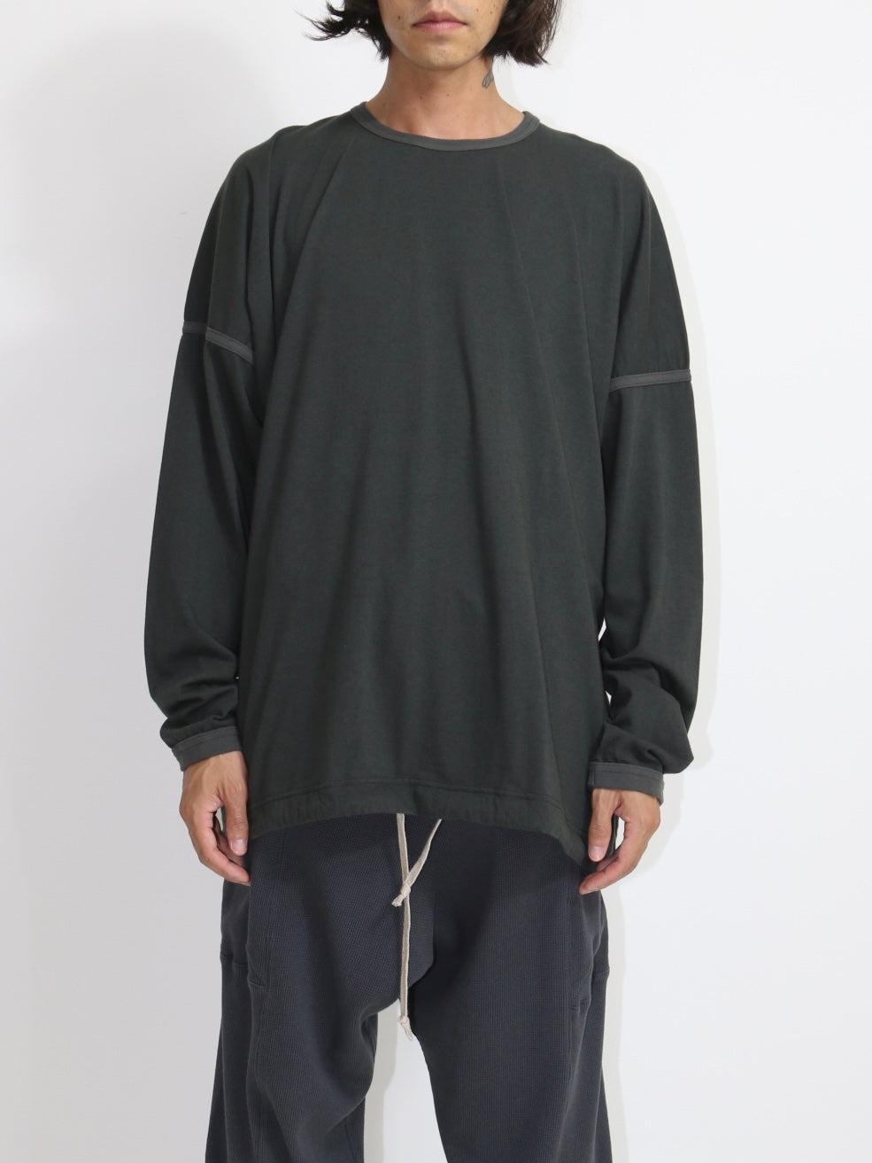 LONG SLEEVE BALLOON TEE【O20TS1】OFF BLACK