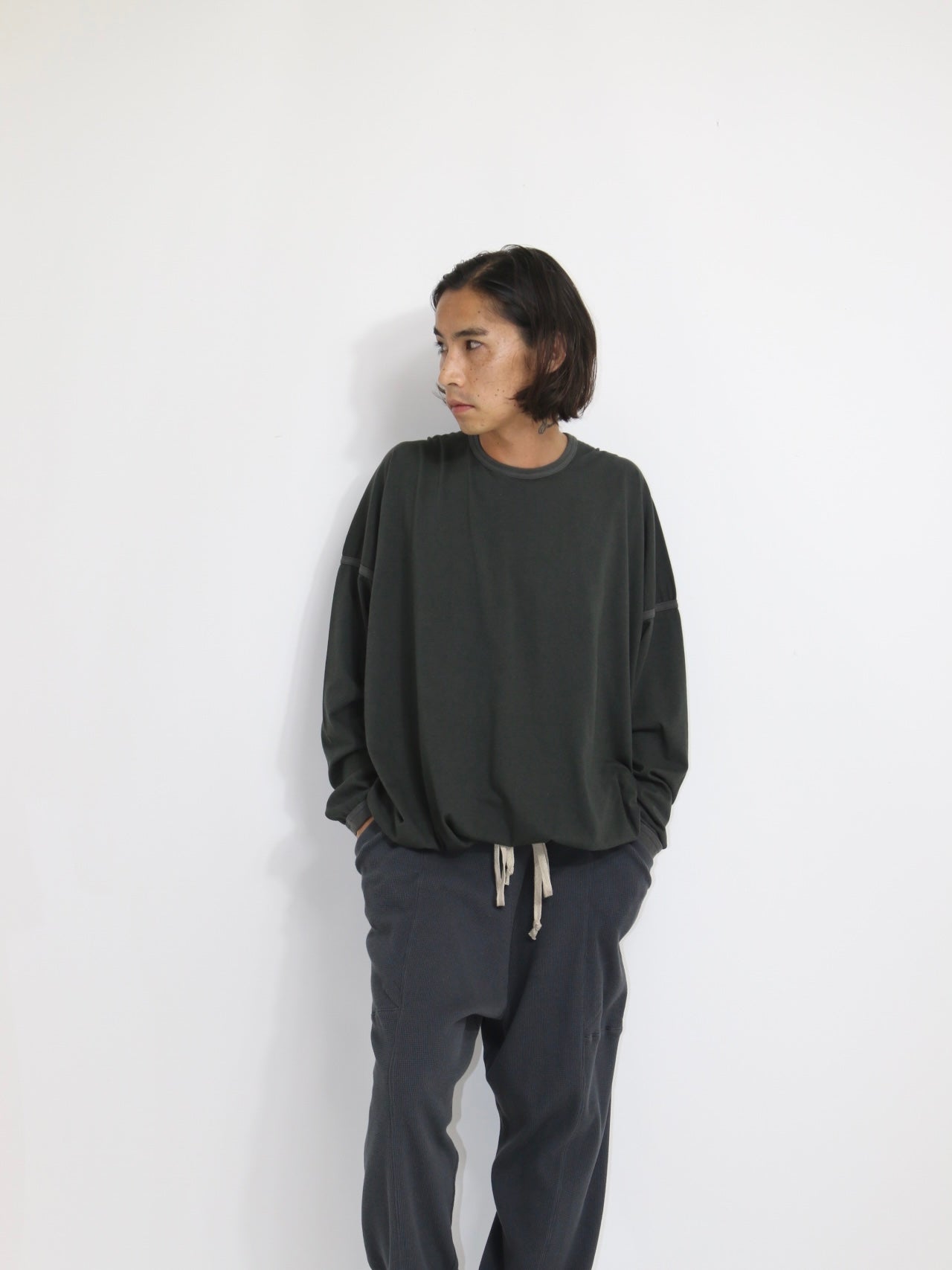 LONG SLEEVE BALLOON TEE【O20TS1】OFF BLACK