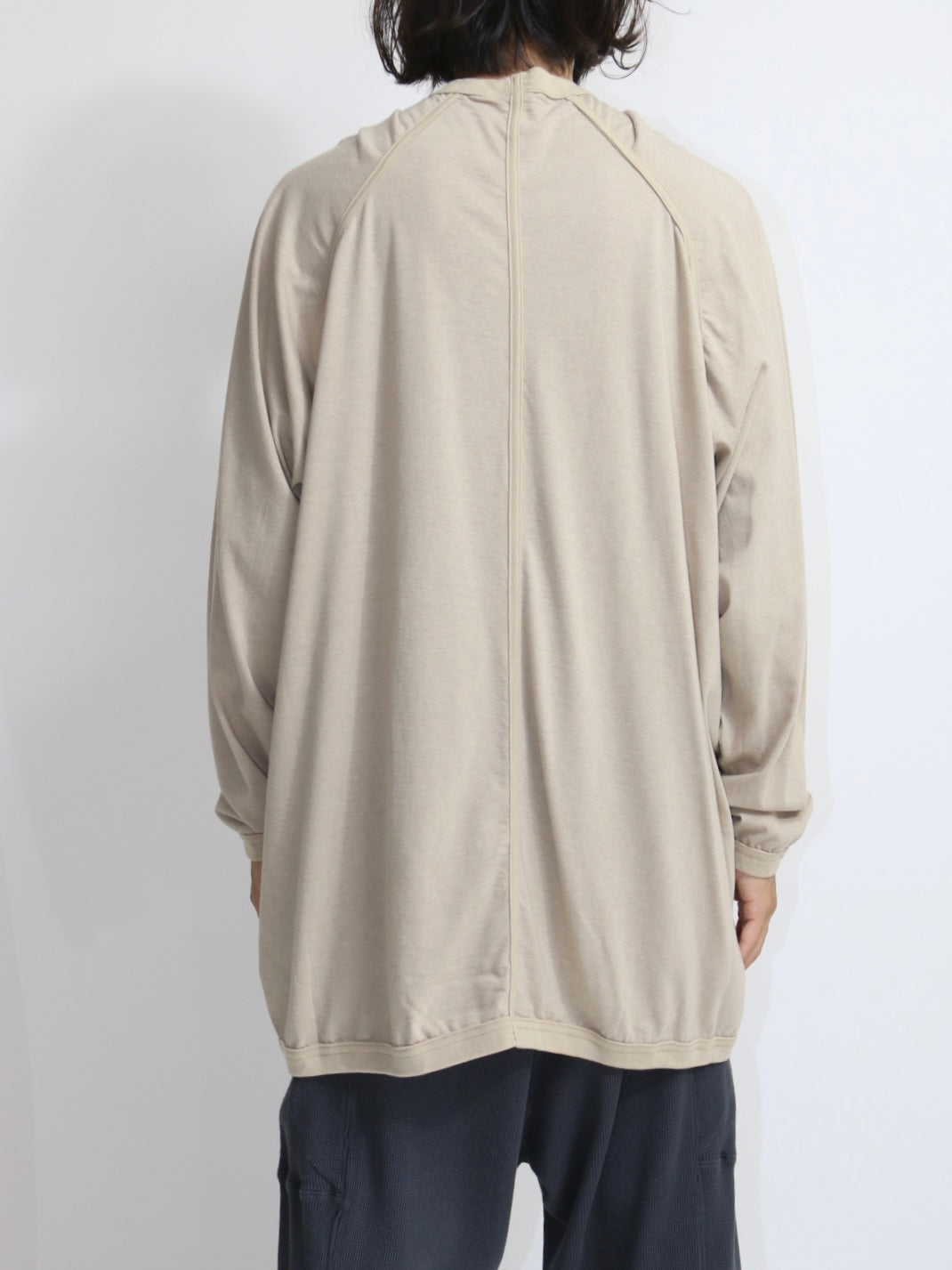 WIDE FIT HIGH NECK TEE【O20TS3】ASH SAND