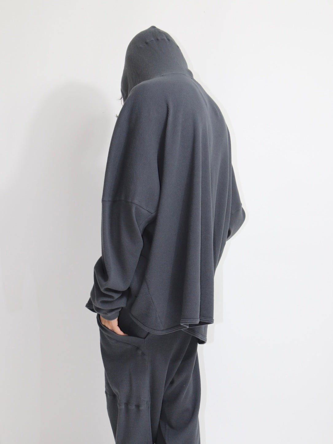 WIDE FIT HOODED WAFFLE【O20TS4】ANTHRACITE