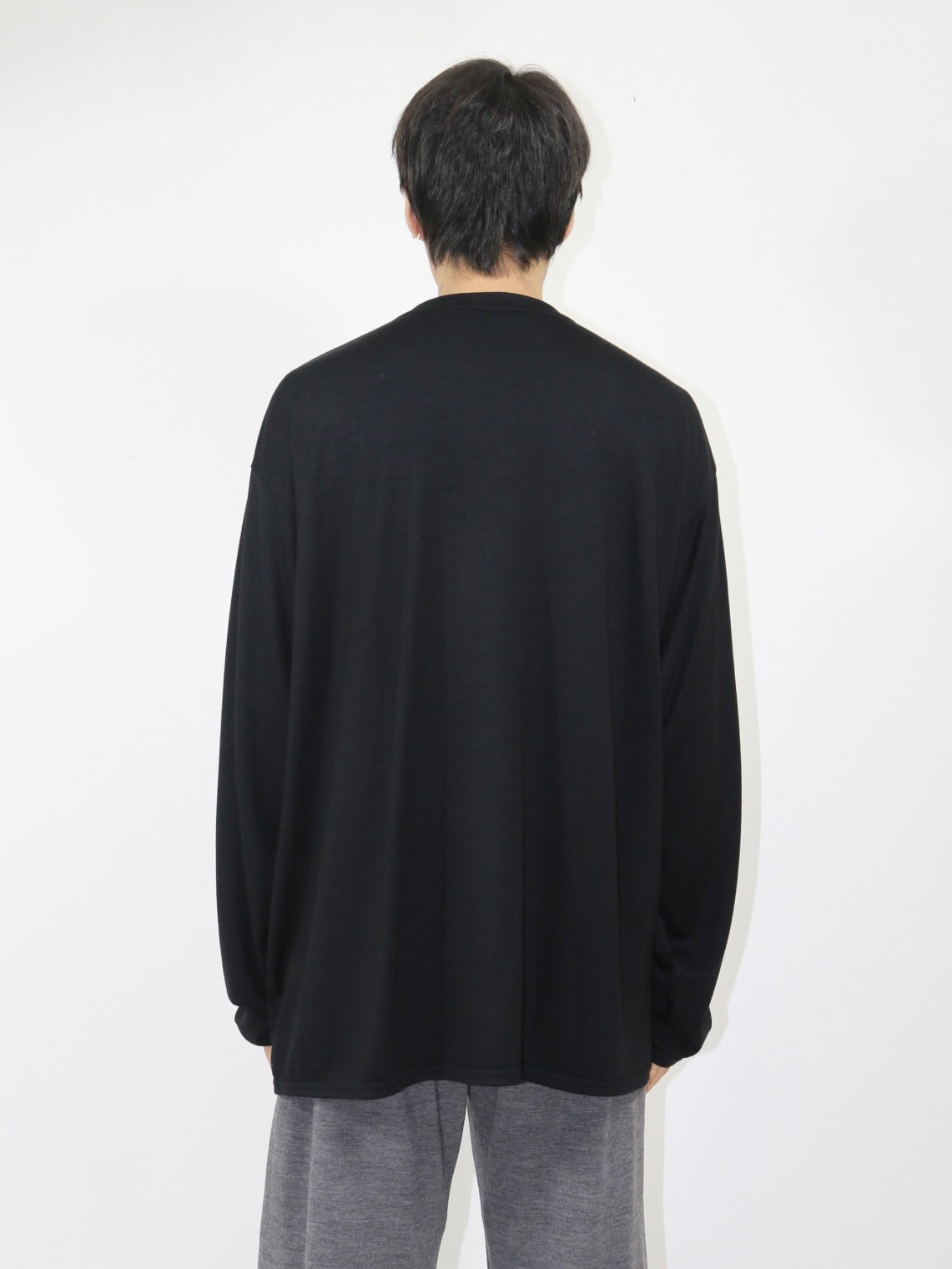 MERINO V NECK【A-107】BLACK