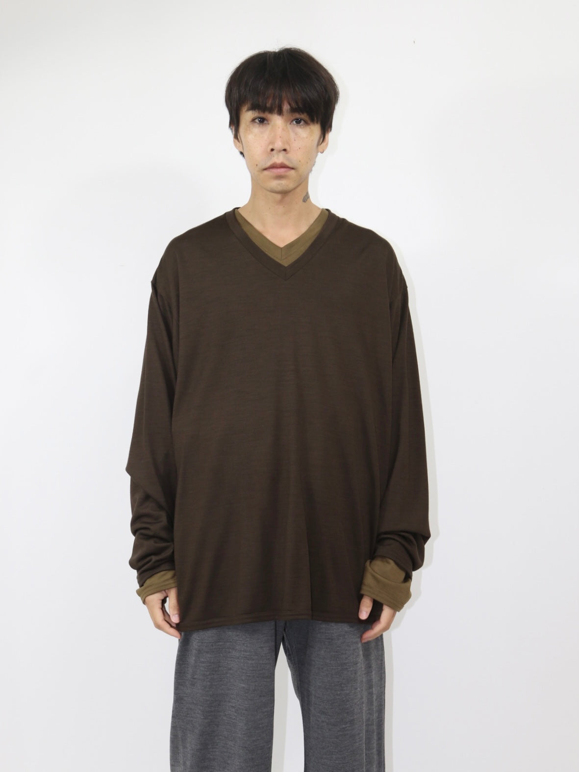 MERINO V NECK【A-107】DK BROWN
