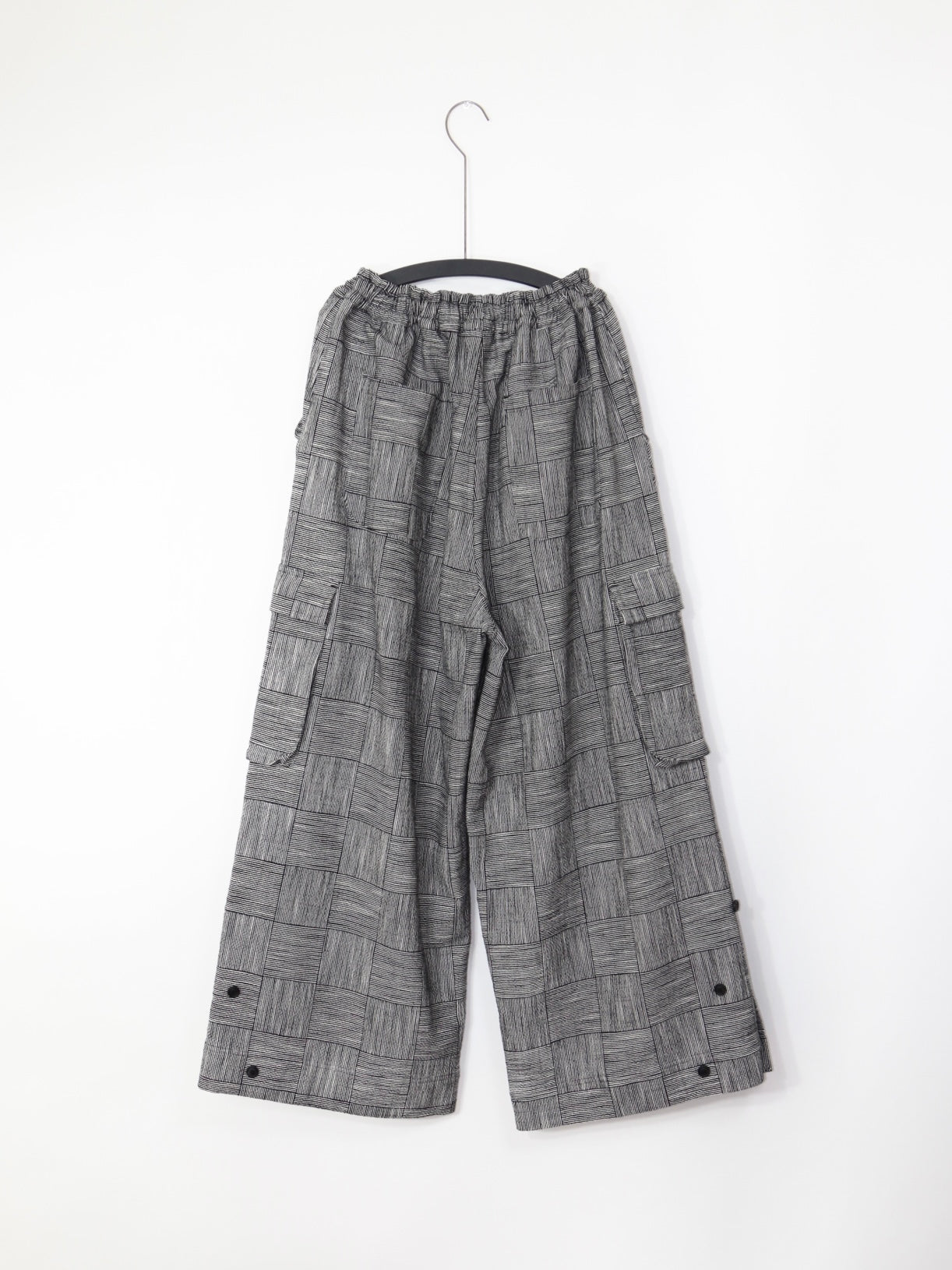 EASY CARGO PANTS【O19TR5】BLACK&WHITE