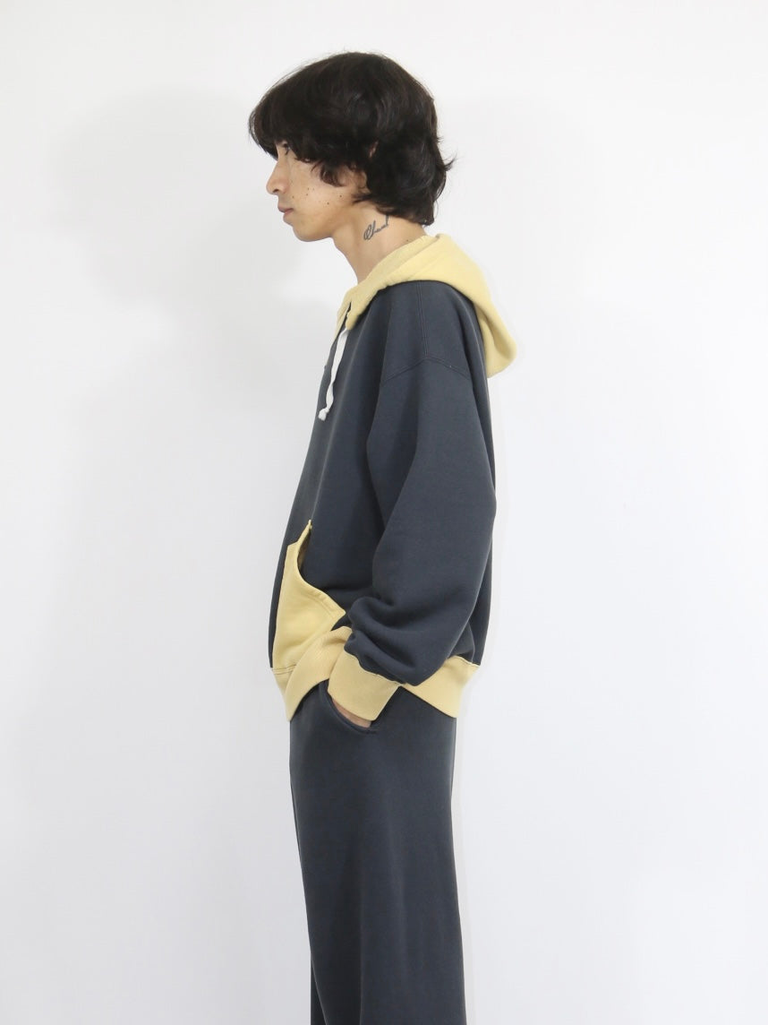AFTER HOODED SWEAT【A114】OFF BLACK/AGING GOLD