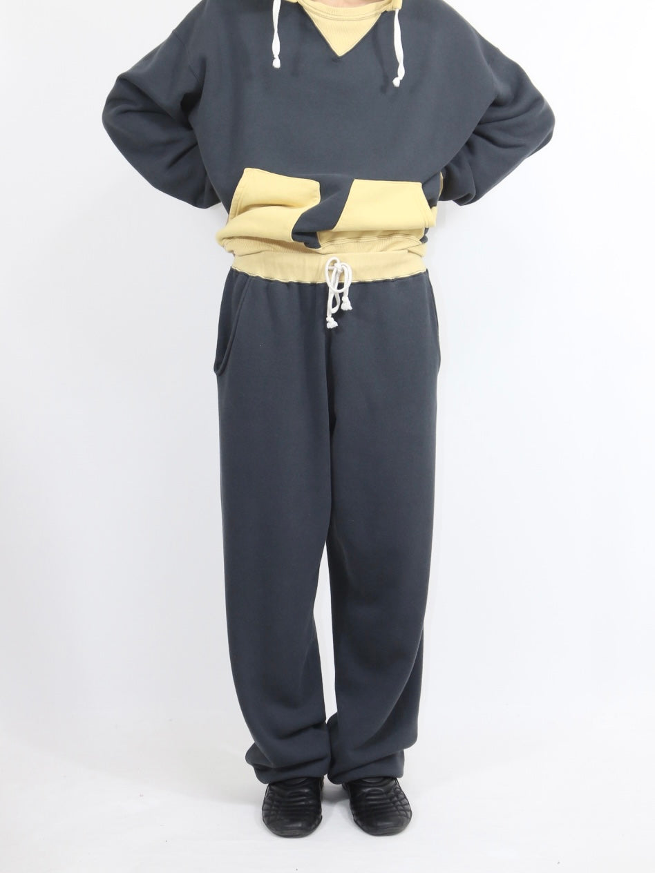 SIDESEAMLESS SWEAT PANTS【A-116】OFF BLACK/AGING GOLD