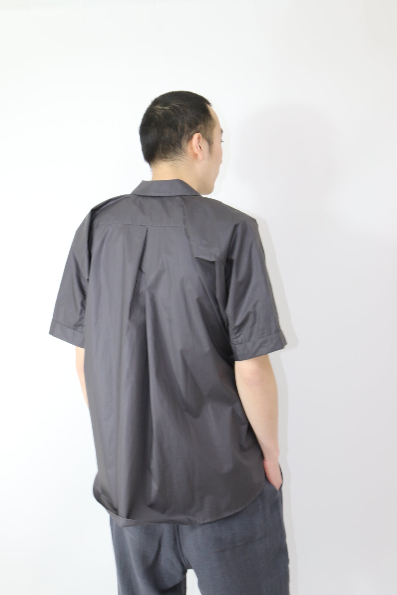 SHORT SLEEVED SHIRT【O19SRT5】DK GREY