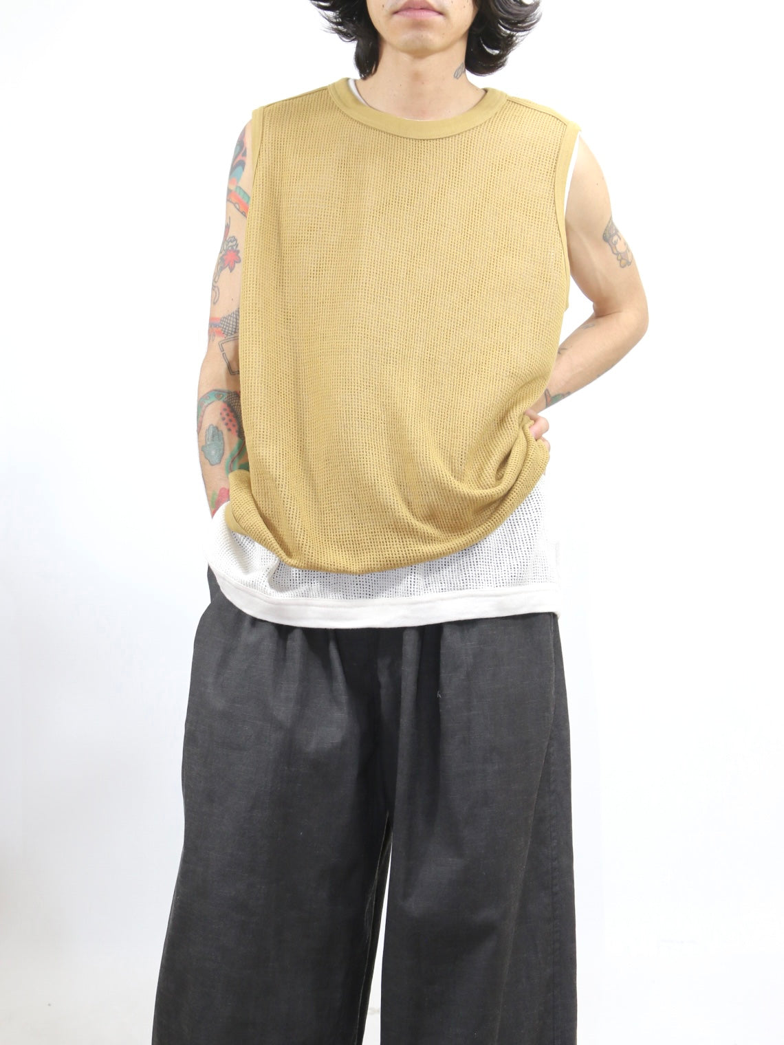 SLEEVELESS MESH TEE【O21TS2M】YELLOW OLIVE