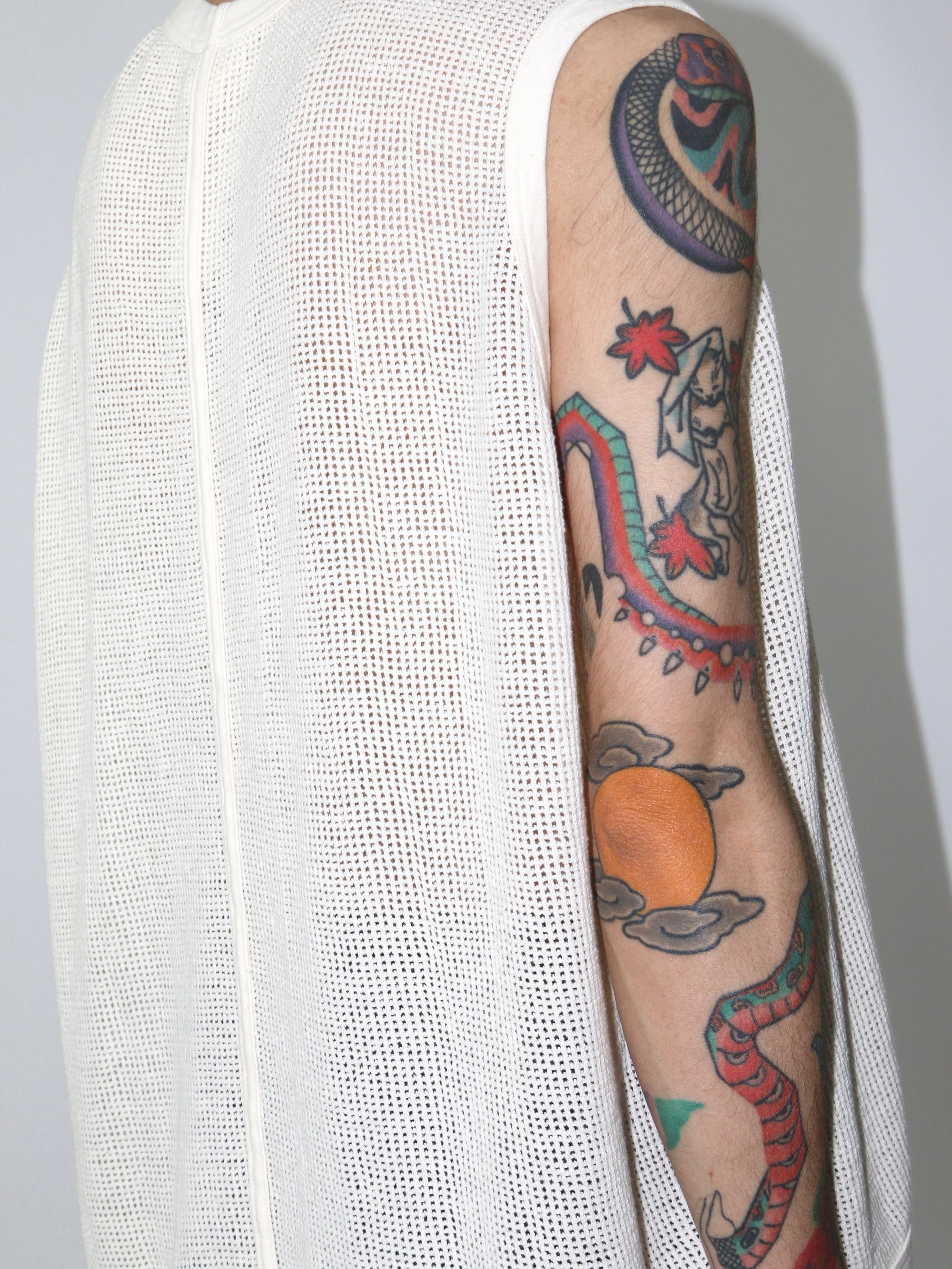 SLEEVELESS MESH TEE【O19TT1M】KINARI