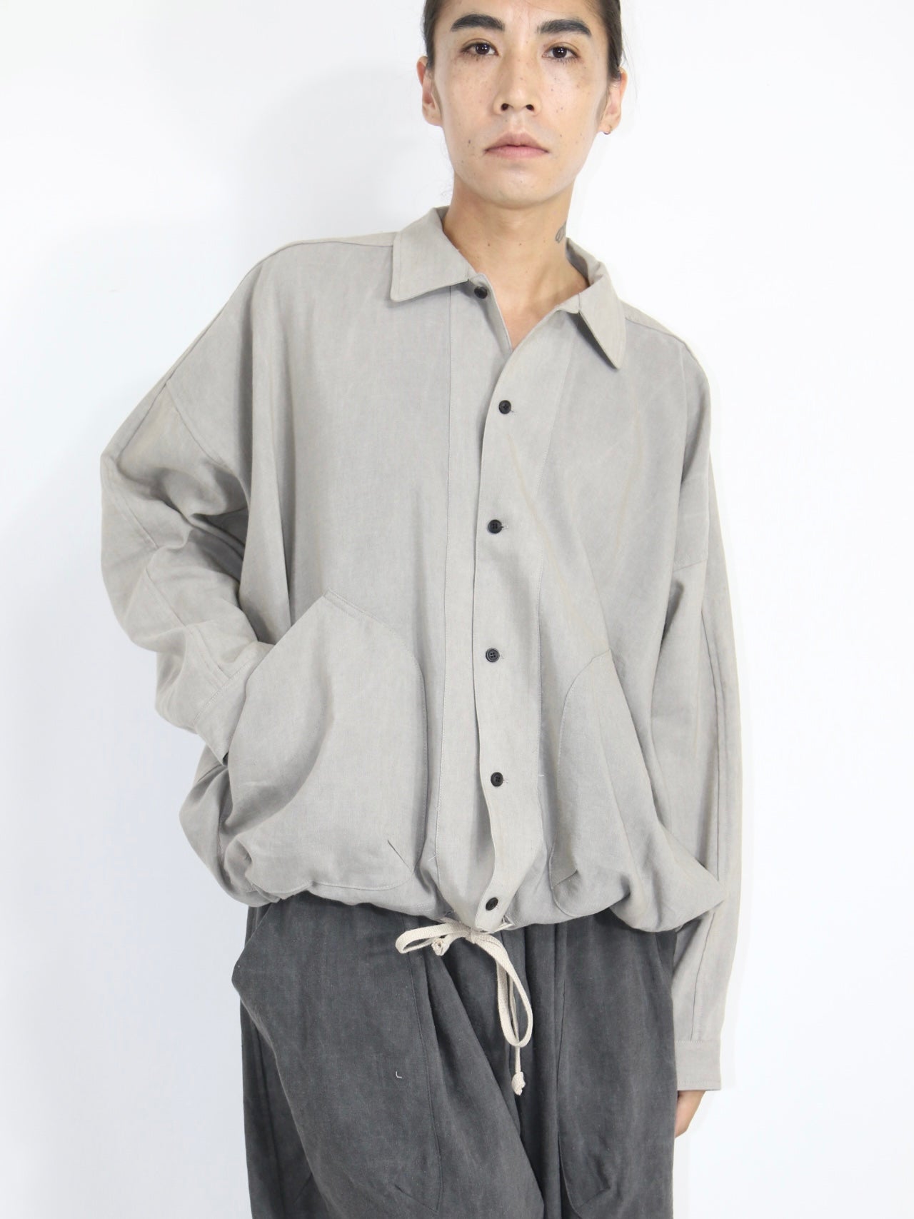 BALLOON SHIRT【O20SRT3】SUMI GREY