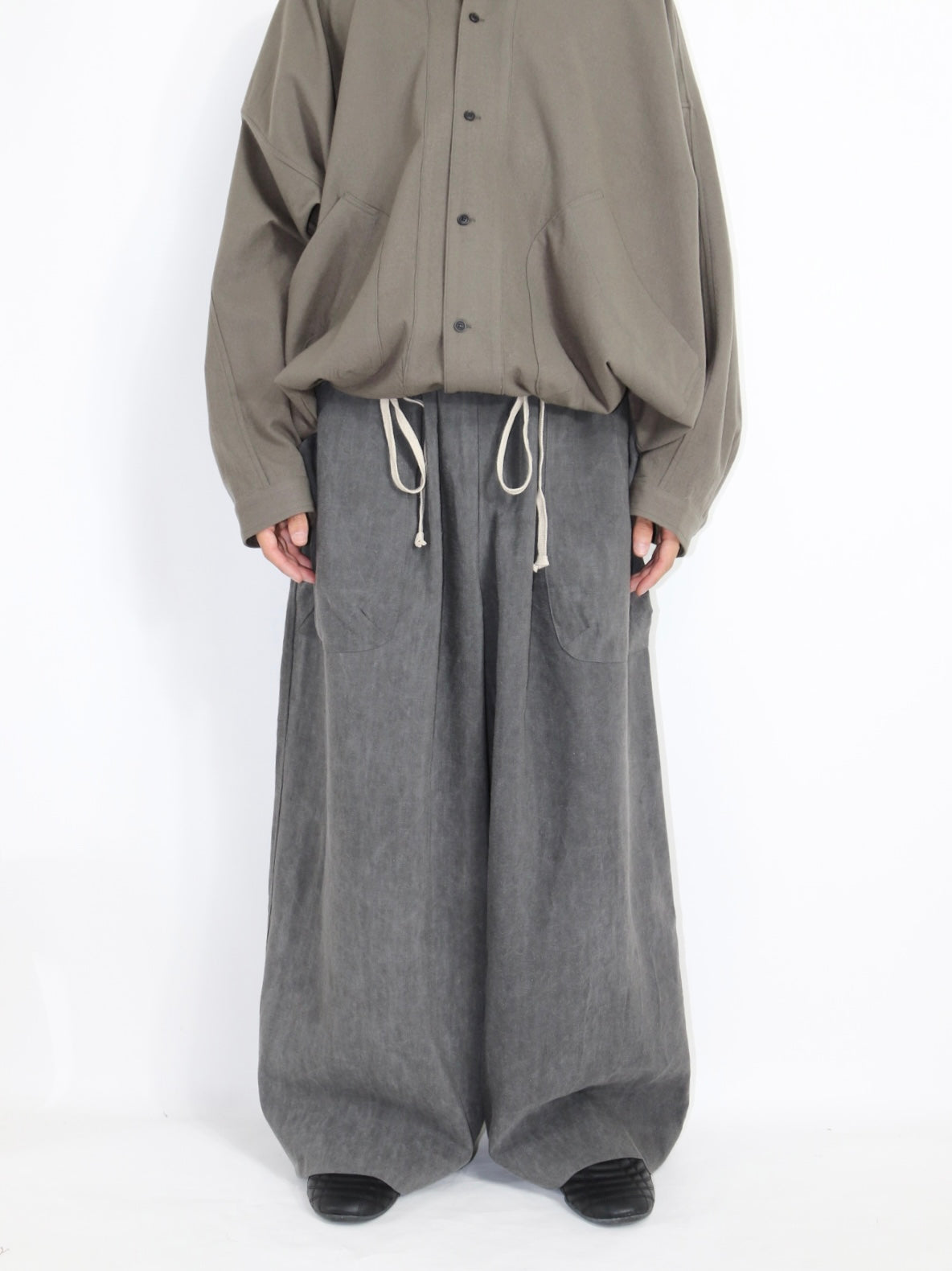WIDE EASY PANTS【O20TR1】OFF BLACK