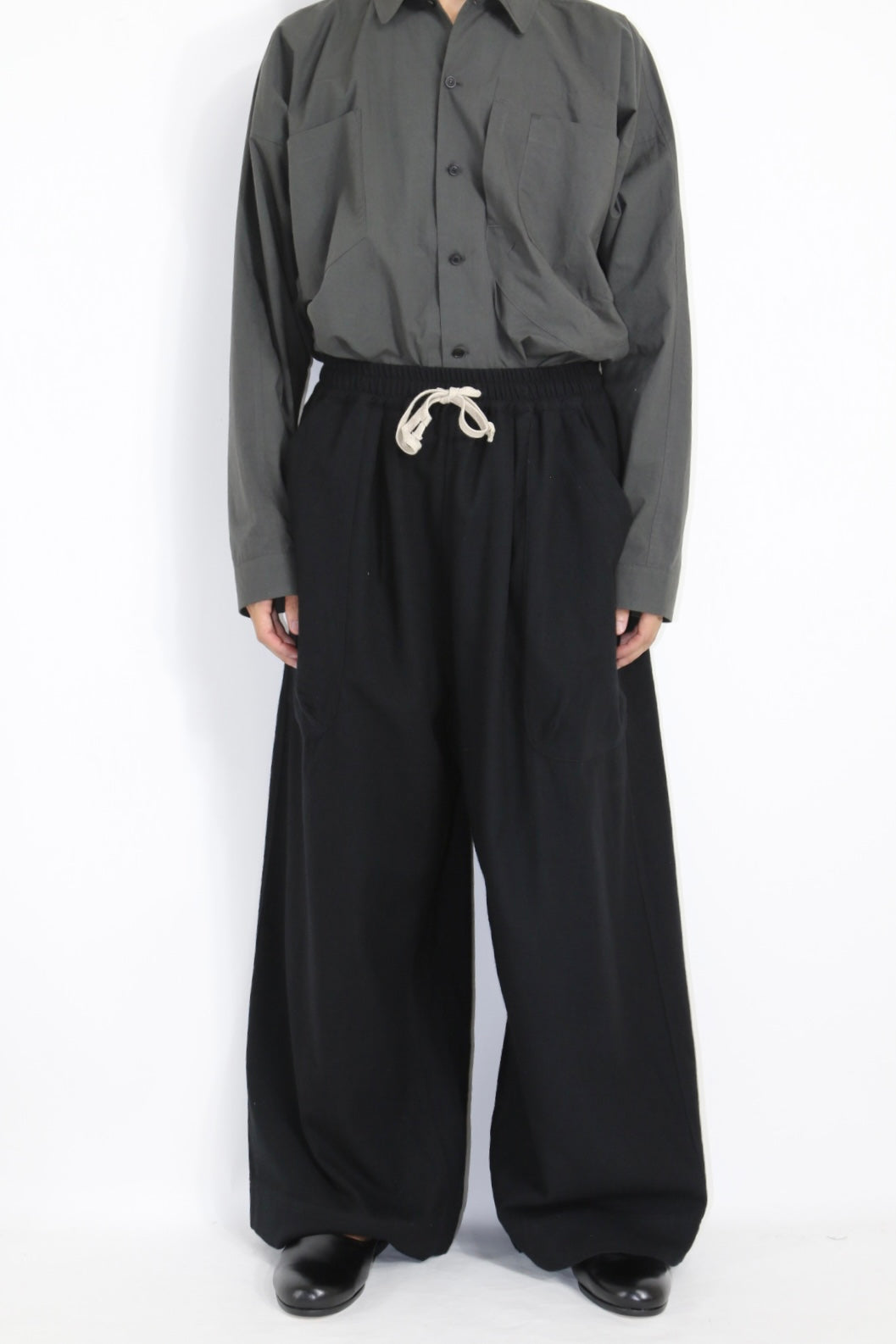 WIDE EASY PANTS【O20TR1】BLACK