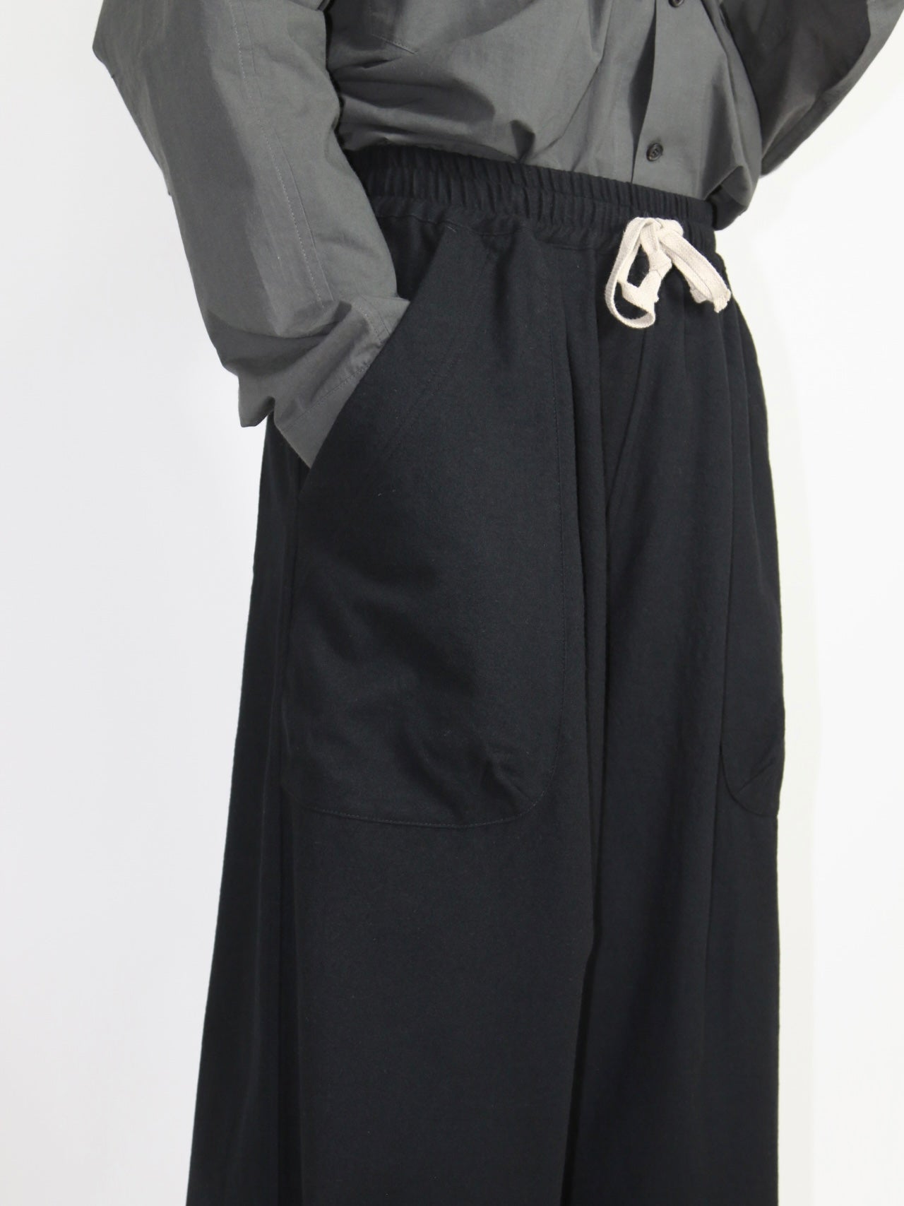 WIDE EASY PANTS【O20TR1】BLACK