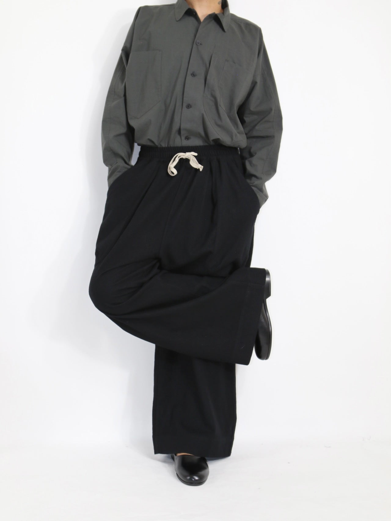 WIDE EASY PANTS【O20TR1】BLACK