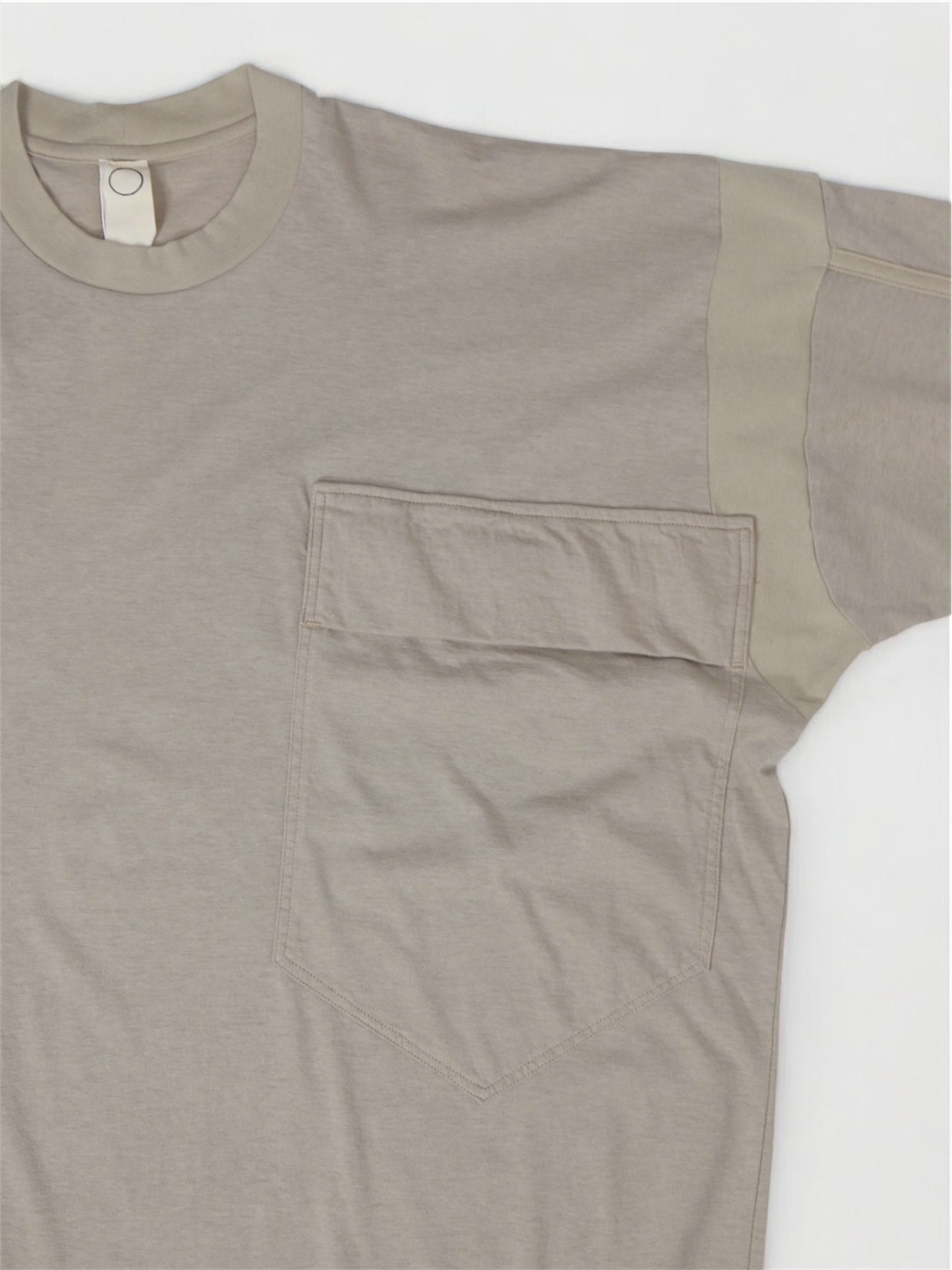 BIG POCKET TEE【O20TS2】ASH SAND