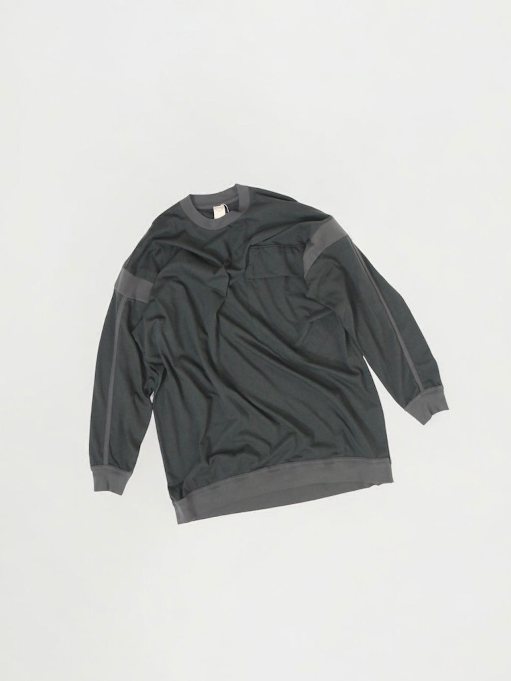 BIG POCKET TEE【O20TS2】OFF BLACK