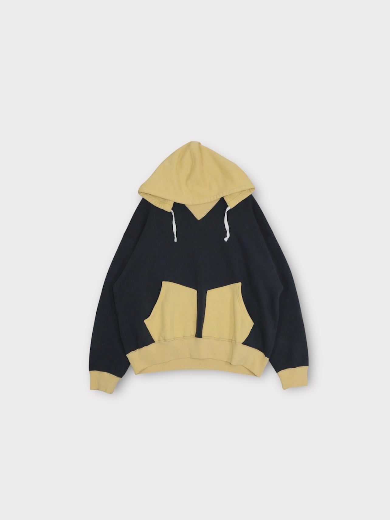 AFTER HOODED SWEAT【A114】OFF BLACK/AGING GOLD